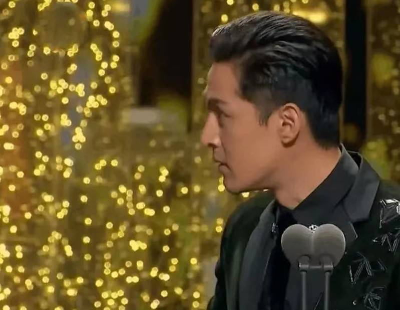 胡歌又“发疯”？看“内娱活人”这些年干的事 33